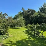 別荘 Near Ajstrup With A Cozy Garden Malling