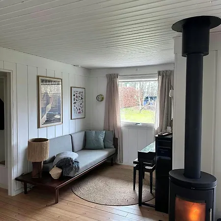 Near Ajstrup With A Cozy Garden Дом отдыха *