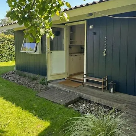 Дом отдыха Near Ajstrup With A Cozy Garden